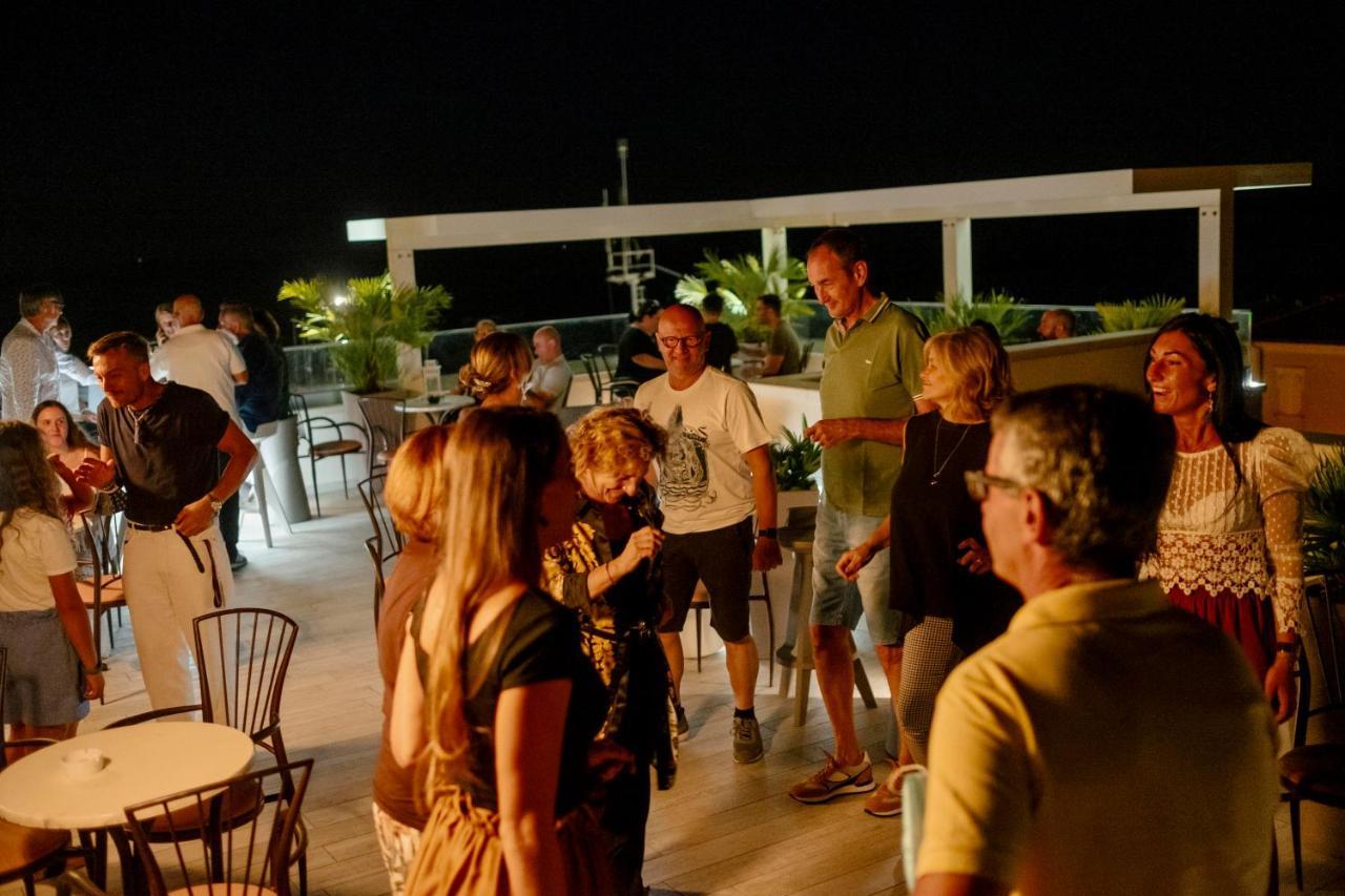 Hotel Stella D'Oro Rimini Eksteriør billede